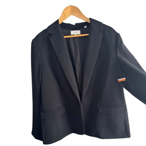 New! Vince Single-Button Crepe Blazer - Picture 7 of 11
